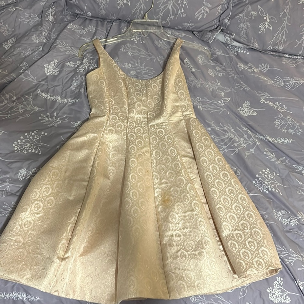 Light pink short prom dress